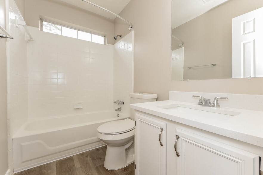 Building Photo - 2443 Deep Shoals Cir