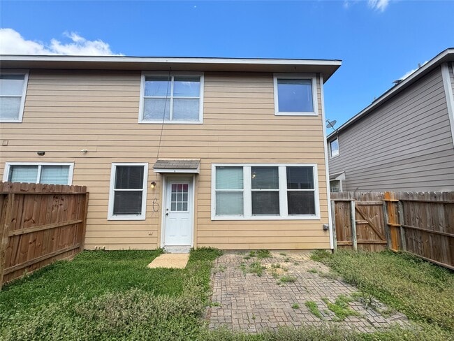 Building Photo - 16527 Beckland Ln