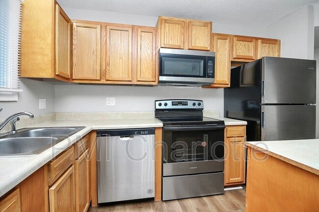 Building Photo - 4722 NC-73