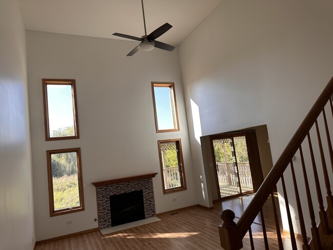 Building Photo - 26358 S Evergreen Ln