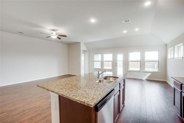 Building Photo - 16625 Hidden Cove Dr