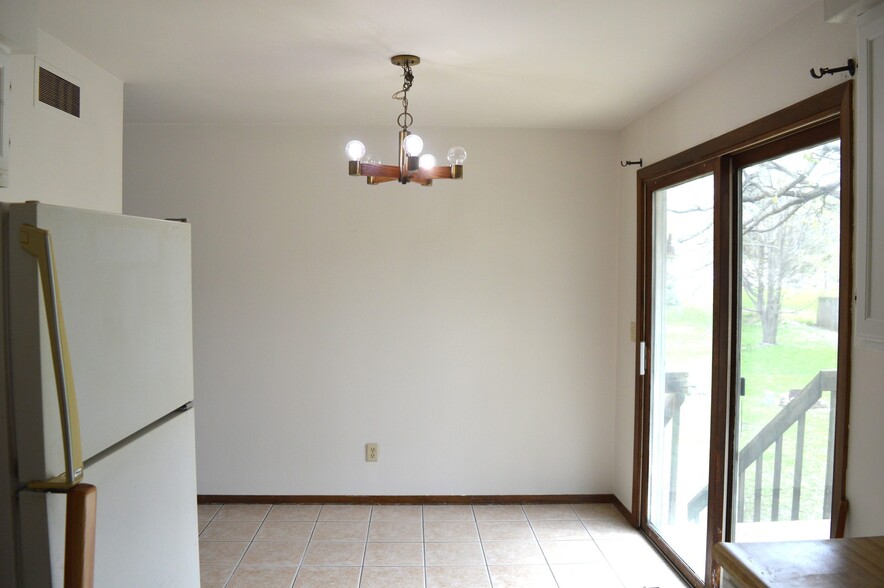 Building Photo - 2646 Osmundsen Rd