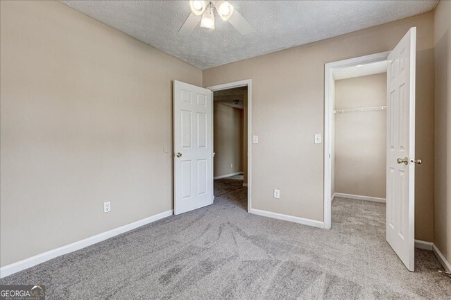 Building Photo - 1475 Trafalgar Way