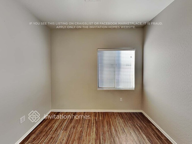 Building Photo - 14913 N 153rd Ave