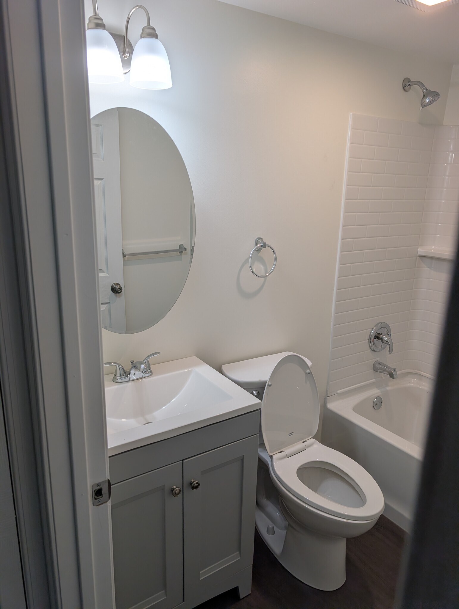bathroom - 1123 Bethlehem Pike