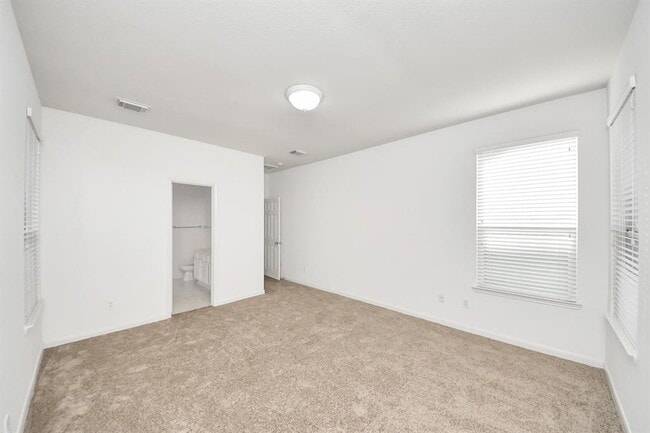 Building Photo - 21531 Pointed Oak Ln