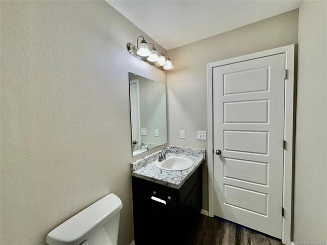 Building Photo - Newer build in Cherry Creek Phase III.