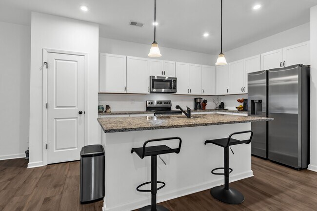 Building Photo - 942 Millstream Dr