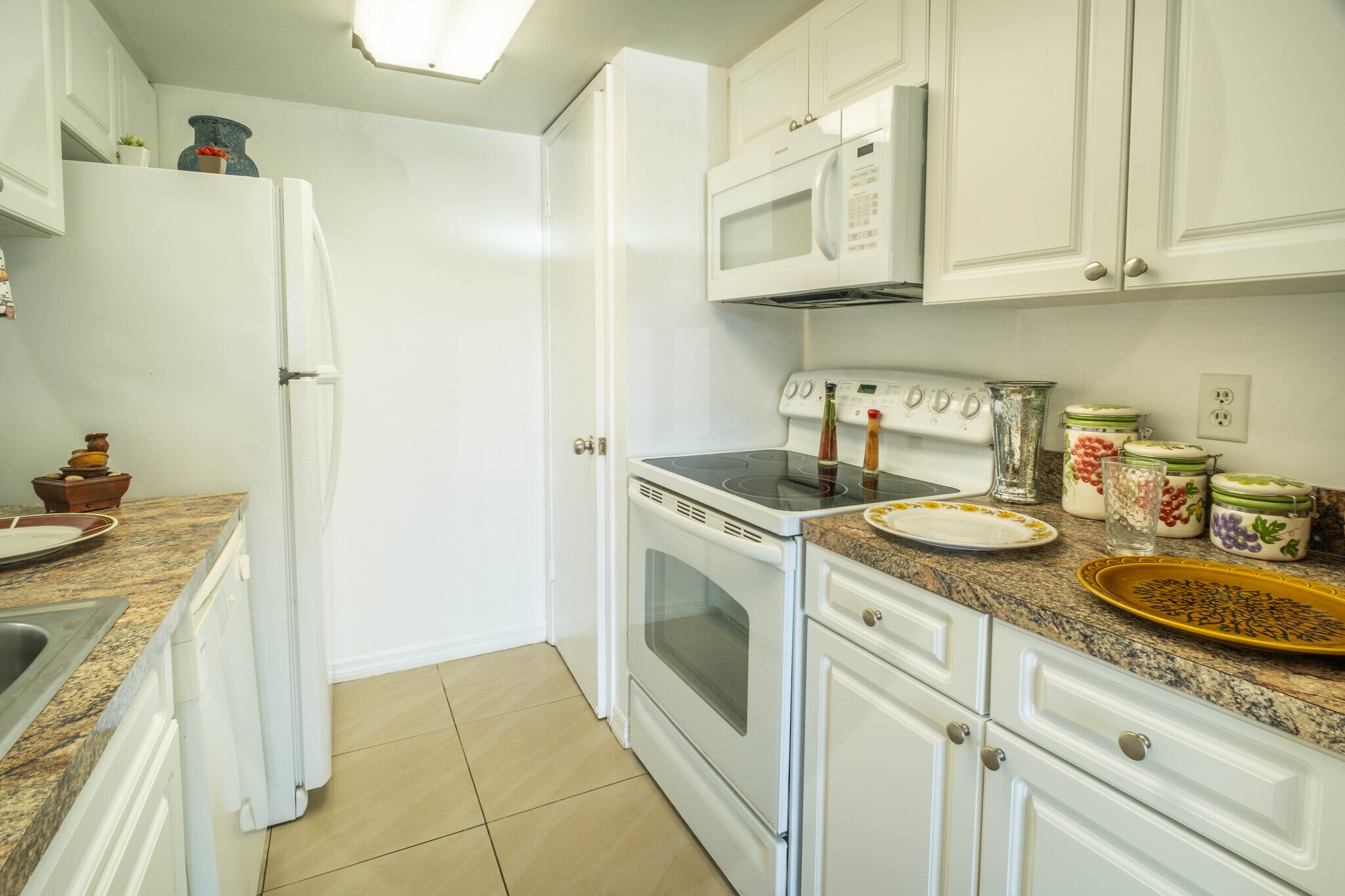 Building Photo - 277 Hermitage Hill Way