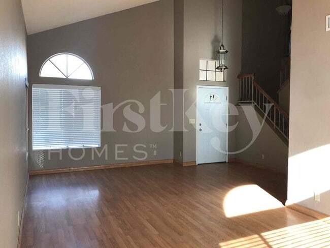 Building Photo - 419 Rutherford Cir