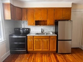 Building Photo - 1591 Wyndmoor Ave