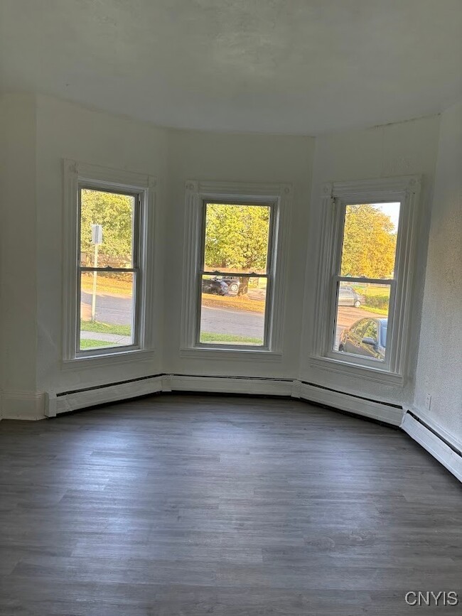 Building Photo - 319-321 Herkimer St