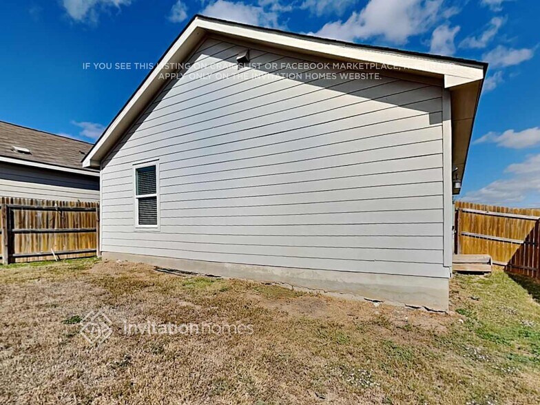 Building Photo - 7314 Adaja Riv