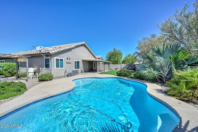 Building Photo - 18203 N 85th Dr