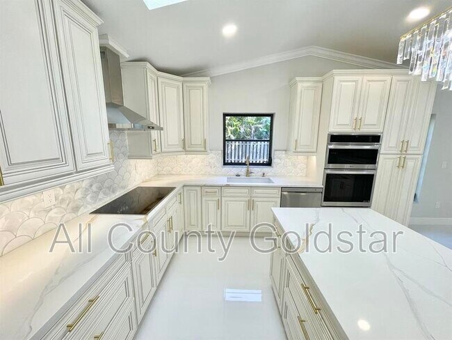 Building Photo - 1487 Keyway Rd