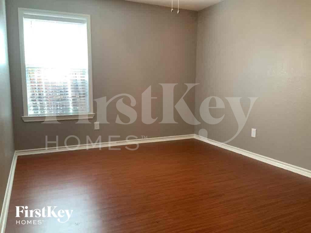 Building Photo - 3512 Big Horn Trail