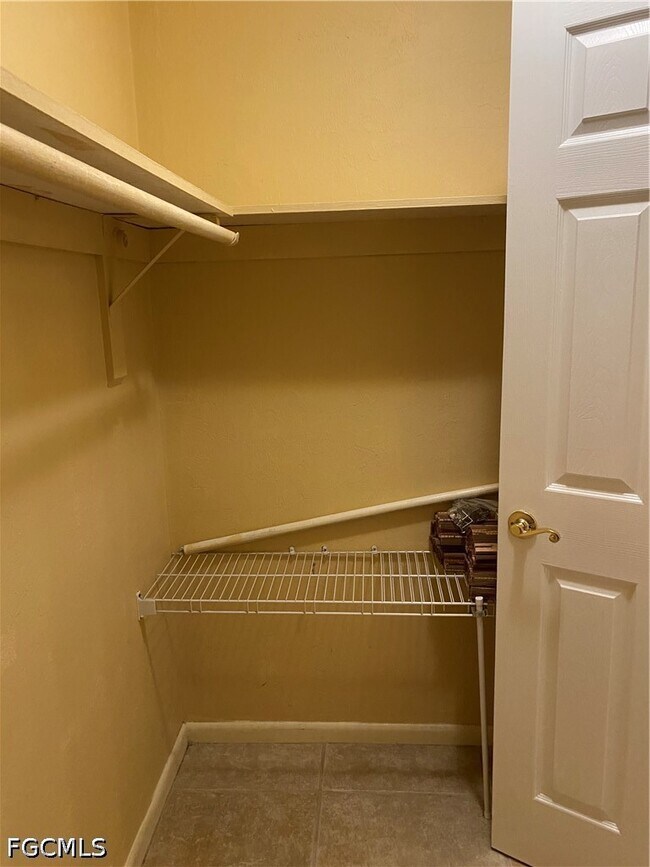 Building Photo - 5827 Littlestone Ct