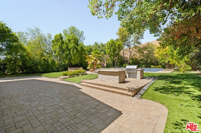 Building Photo - 18419 St Moritz Dr