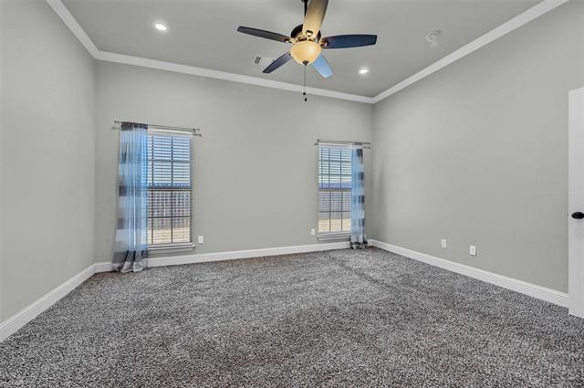 Building Photo - 2401 Southridge Ln