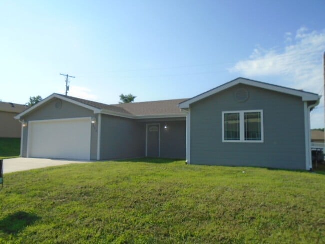Primary Photo - 114 Allen Hill Dr