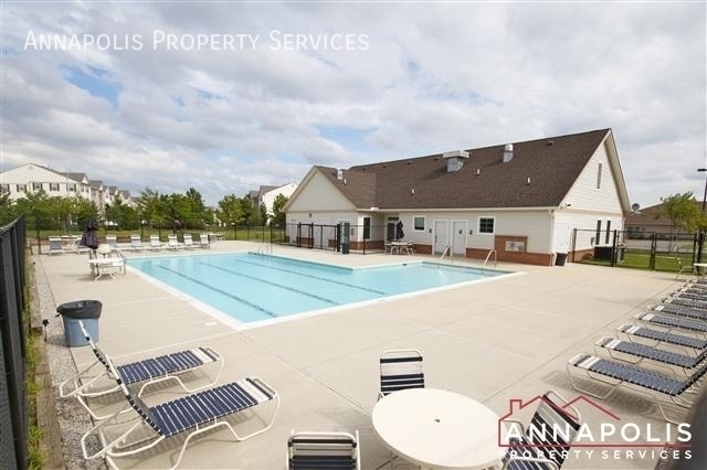 Building Photo - 1967 buckwheat court