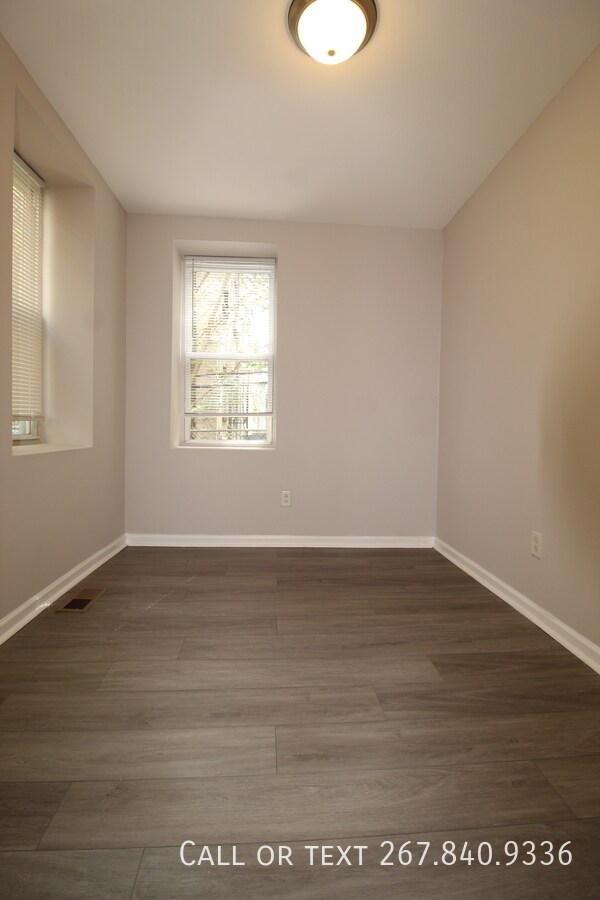 Building Photo - 1016-1018 S 52nd St-18.1A