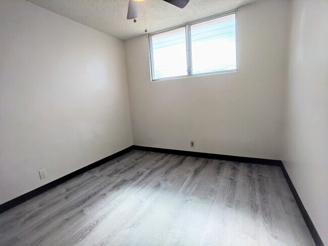 Building Photo - 855 Olokele Ave