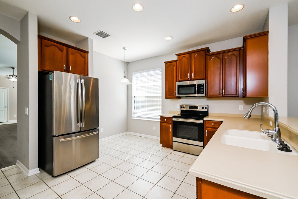 Building Photo - 12611 Geneva Glade Dr