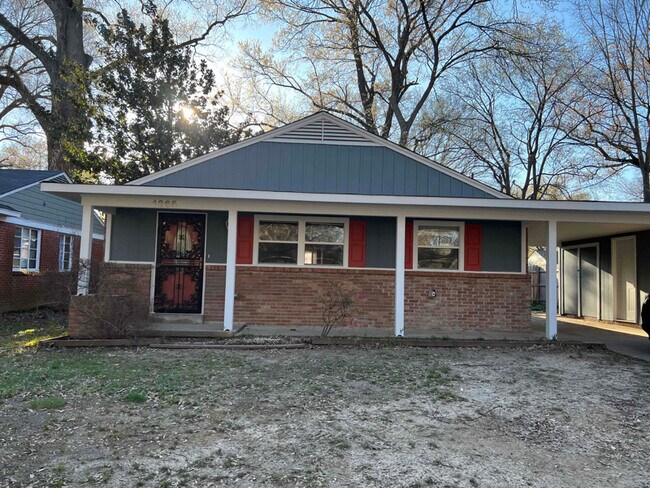 Primary Photo - 1265 Broadmoor St