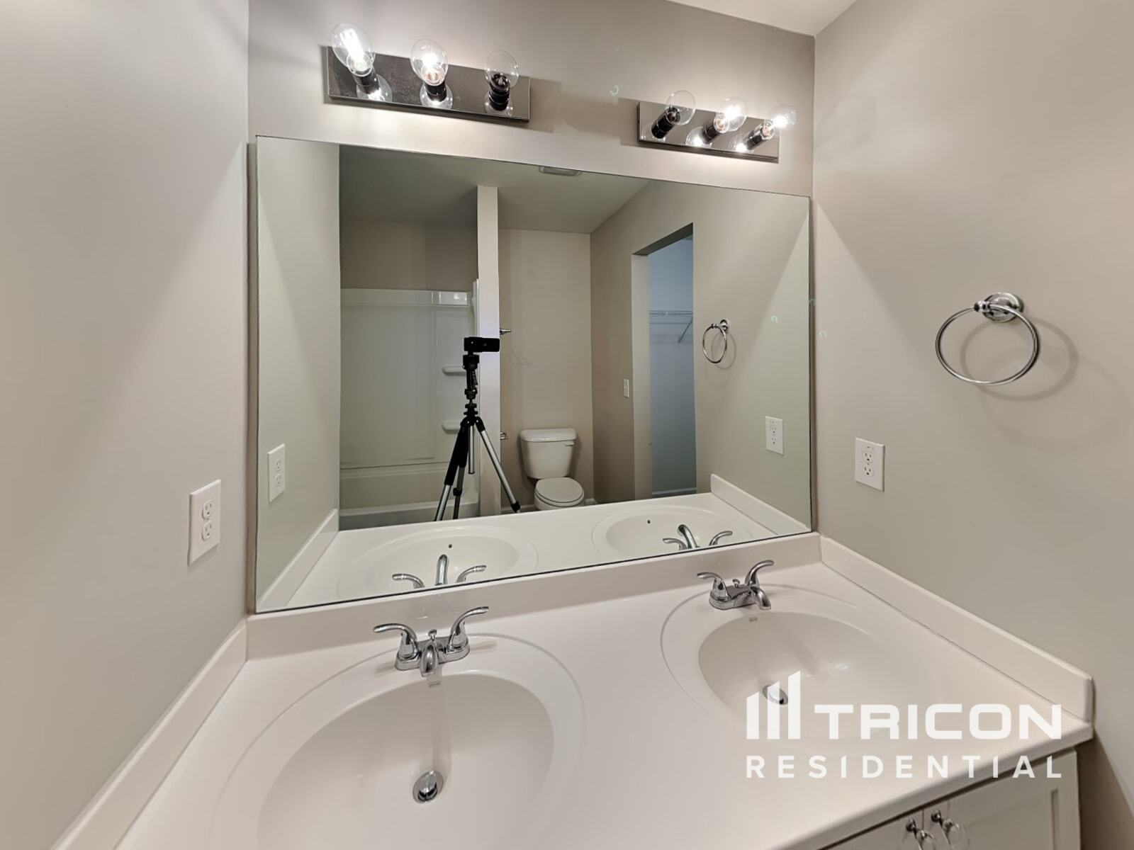 Building Photo - 341 Freeman Cir