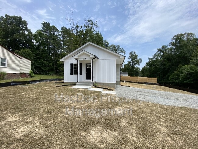 Building Photo - 12171 Tennis Ln