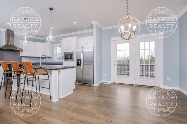 Building Photo - 481 Montgomery Rd