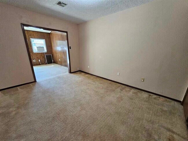 Building Photo - 1104 NW 52nd Cir