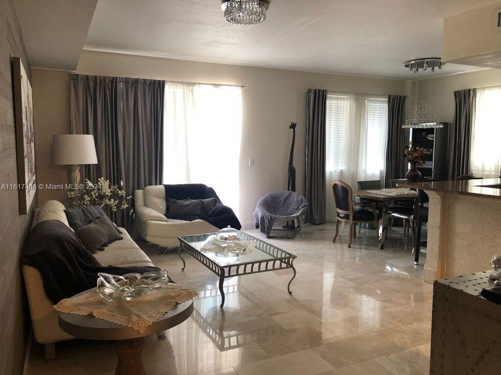 Building Photo - 8826 W Flagler St