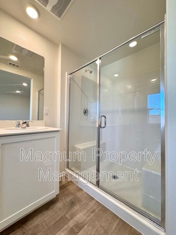 Building Photo - 31050 Rosebud Dr