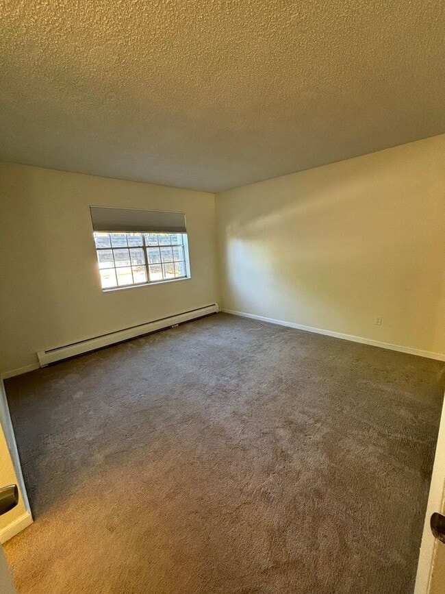 Building Photo - Jasmine Condos Updated 1 bd/1ba