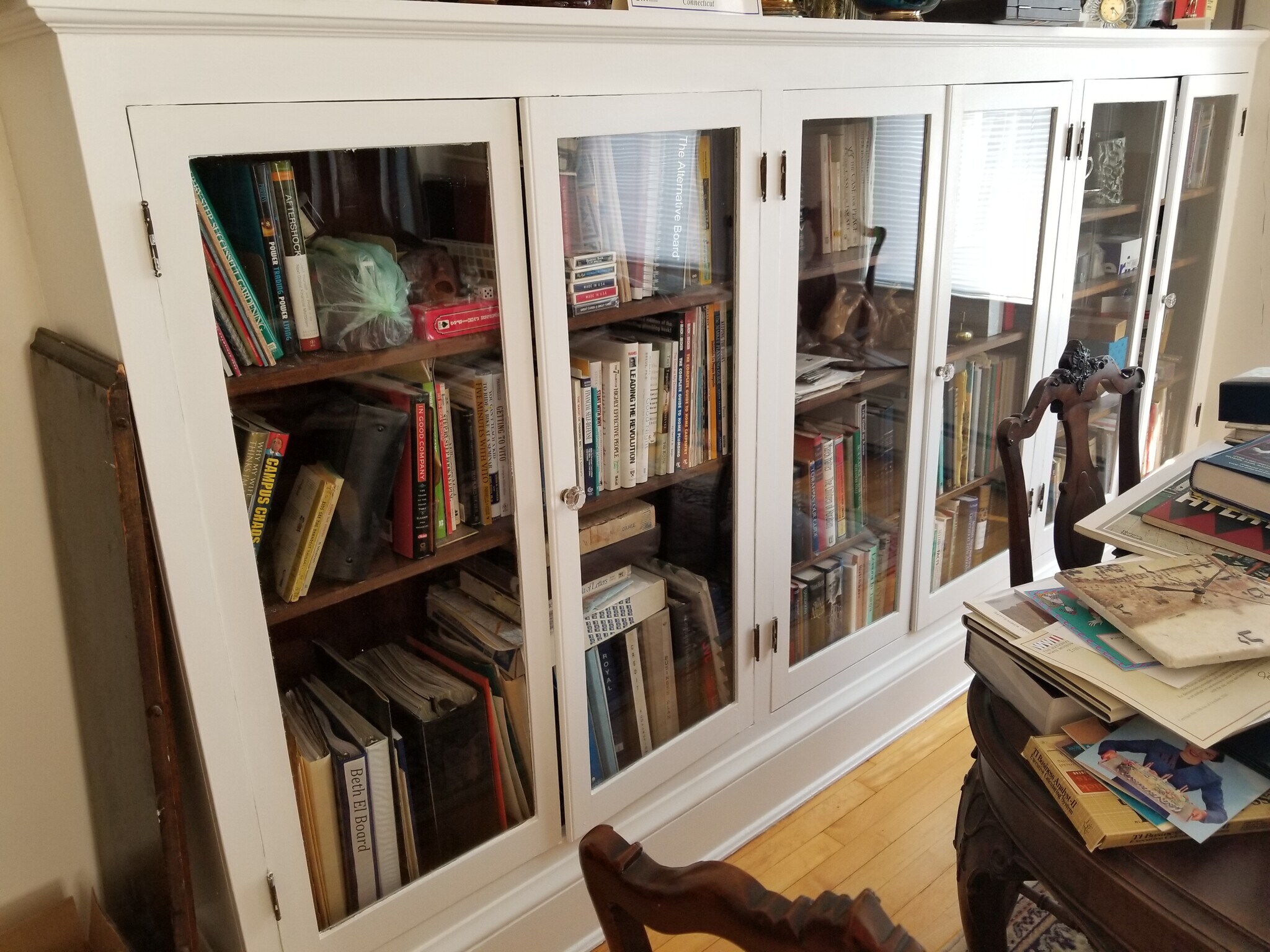 livingroom bookcases - 164 Whitney St