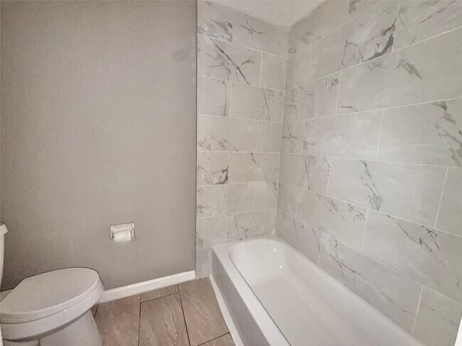 Building Photo - 5418 Weaver Rd