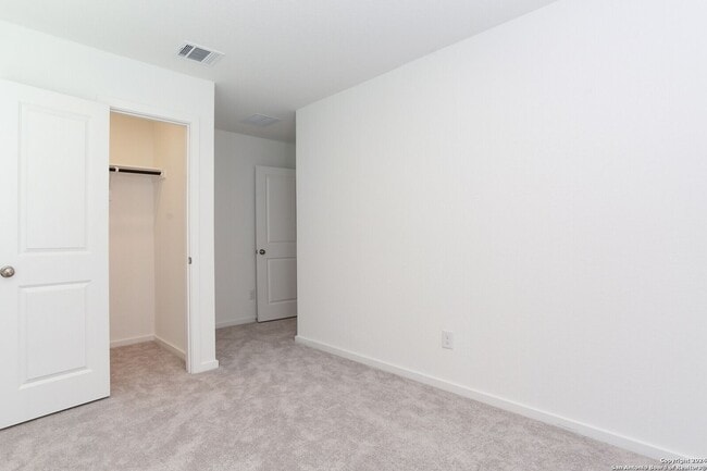 Building Photo - 3710 Millbrook Wy