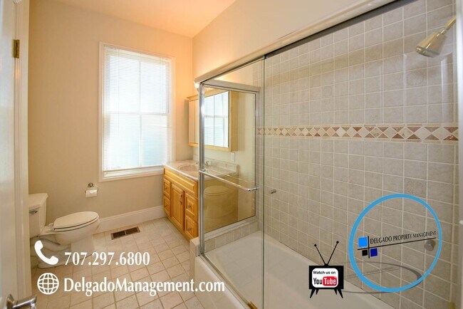 Building Photo - Vallejo Heritage District Home