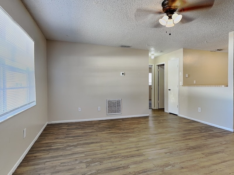 Building Photo - 15696 Bolesta Rd