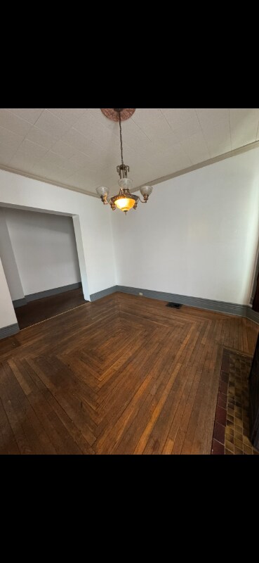 Building Photo - 604 E Buchtel Ave