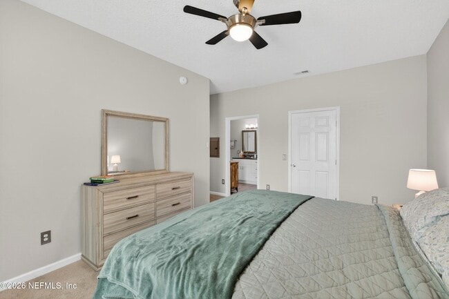 Building Photo - 7801 Point Meadows Dr