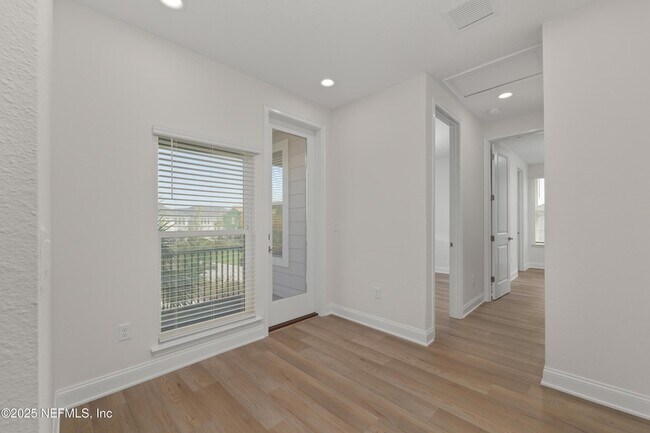 Building Photo - 50 Sewall Ln