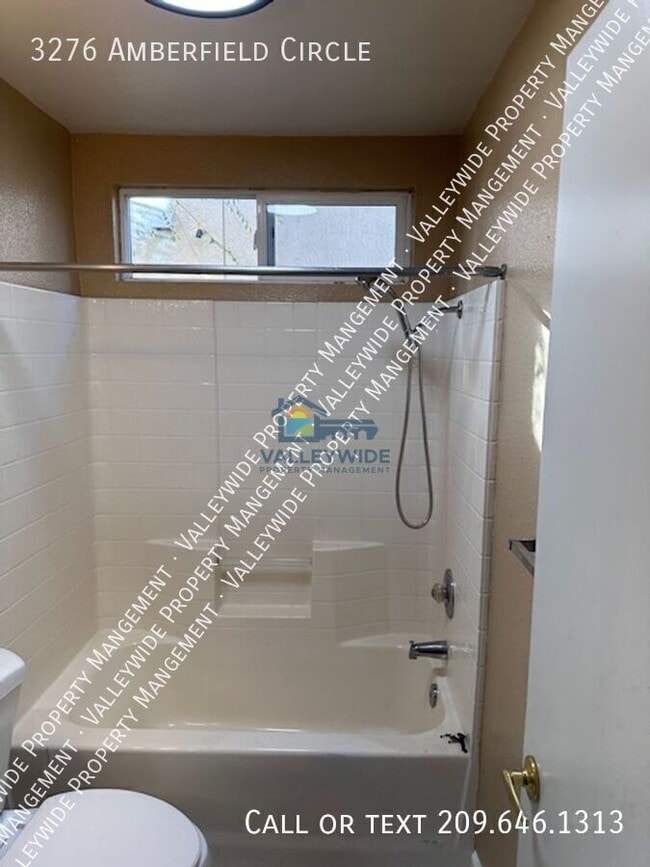 Building Photo - 3276 Amberfield Cir