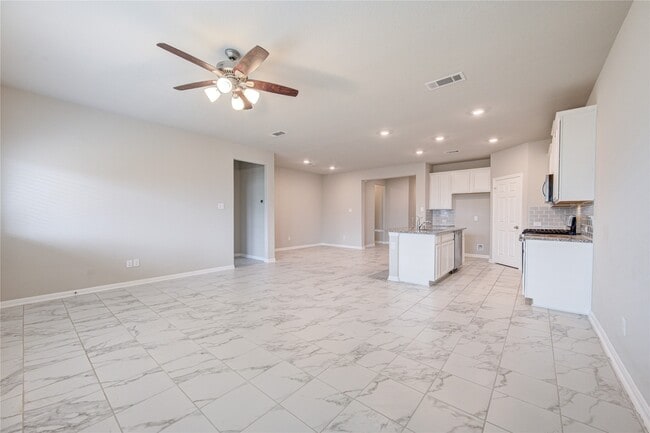 Building Photo - 26019 Steele Flower Dr