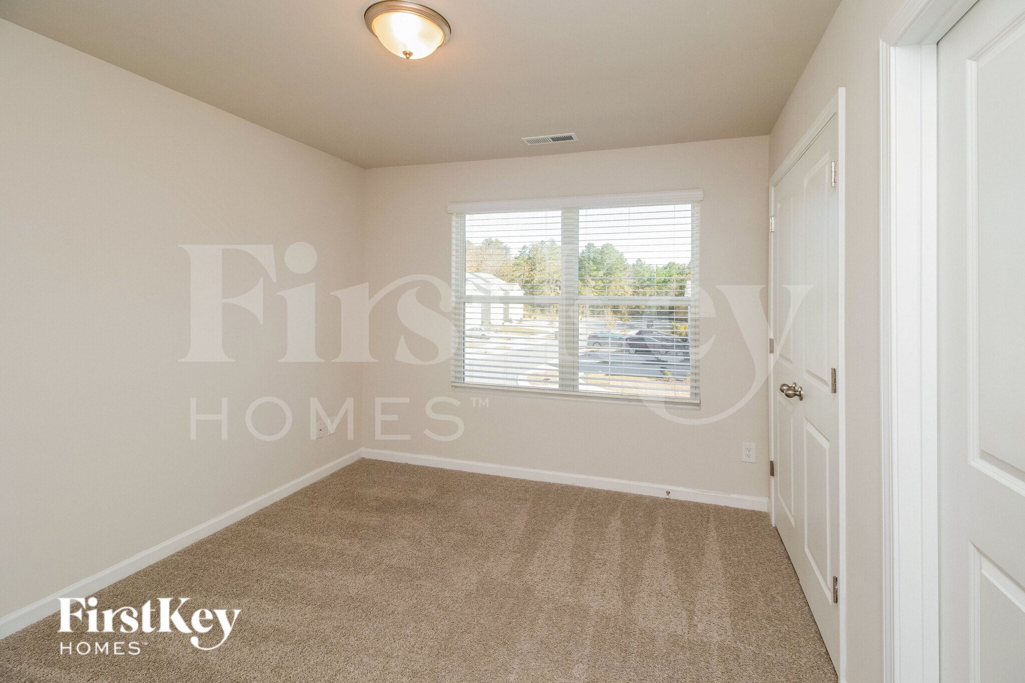 Building Photo - 2080 Cypress Village Dr NW