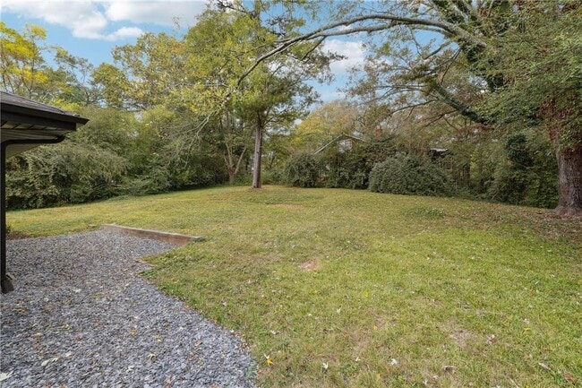 Building Photo - 3644 Lakeside Ct