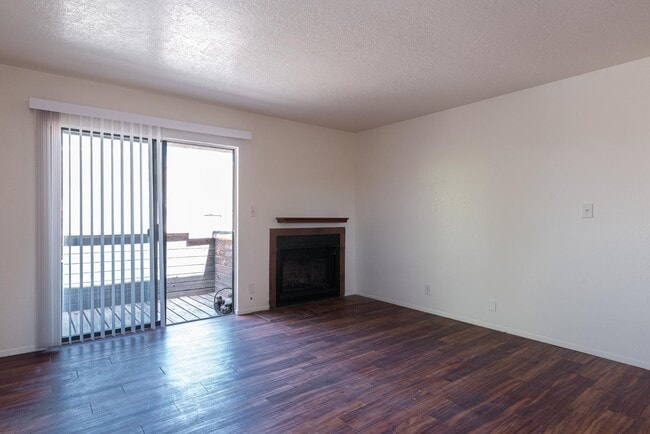 Building Photo - 3532 Tyson Pl NE