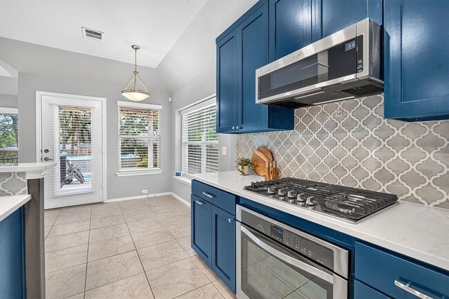 Building Photo - 516 Carismatic Ln